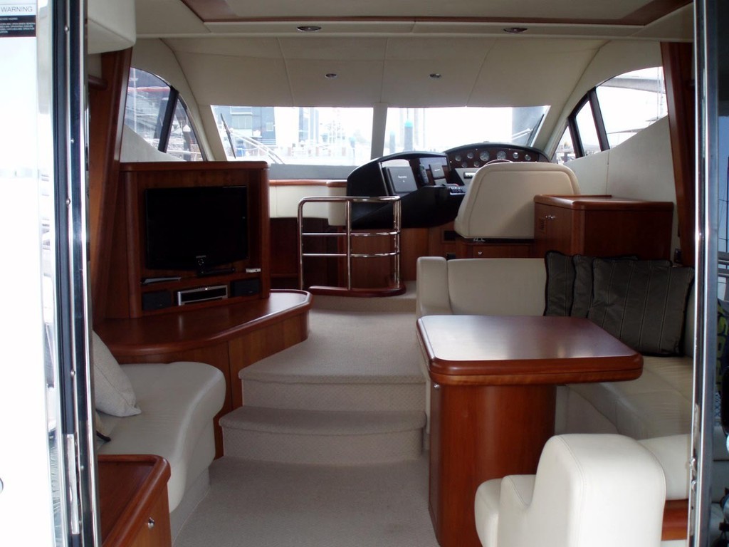 Sunseeker Manhattan 50 © Marine Auctions and Valuations . http://www.marineauctions.com.au
